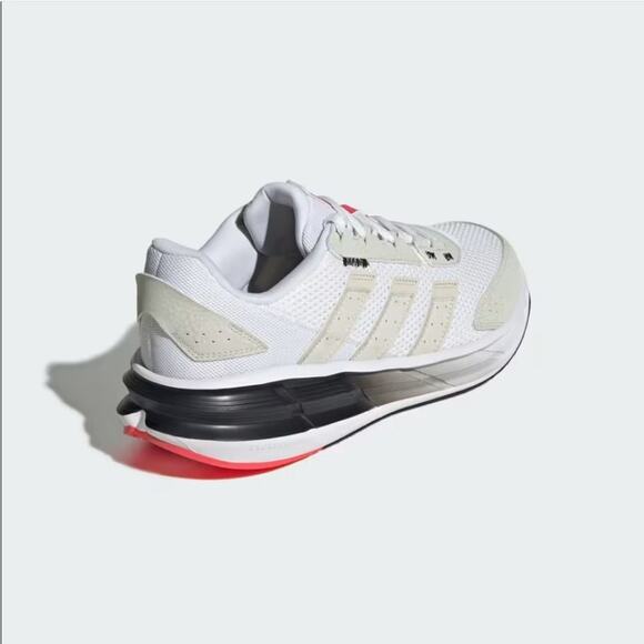 Adidas Astrastar JQ4479 Men’s 9.5 / Women’s 10.5 NIB MSRP $85 Free Ship - Picture 10 of 13